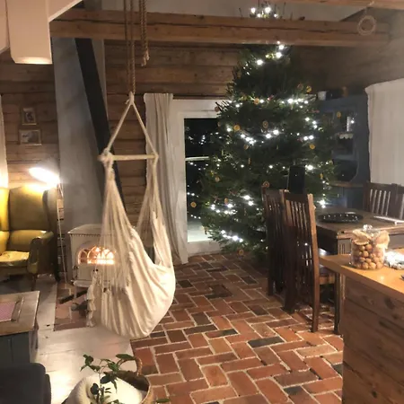 Dom Z Bieszczad Na Kaszubach - Caloroczny Dom Z Balia Ogrodowa *