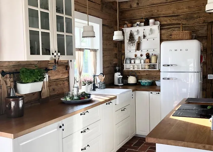 Dom Z Bieszczad Na Kaszubach - Caloroczny Dom Z Balia Ogrodowa בית נופש